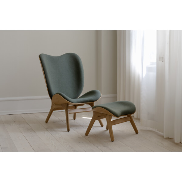 UMAGE lifestyle A Conversation Piece tall oak morning meadows 3 image