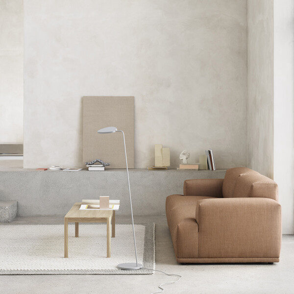 Muuto Pebble rug light grey lifestyle kuva