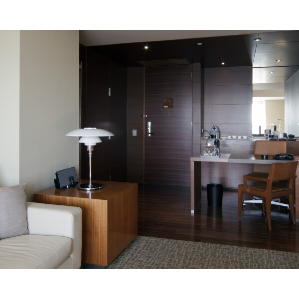 Louis Poulsen PH 4½-3½ Glas Bord miljö 6 image