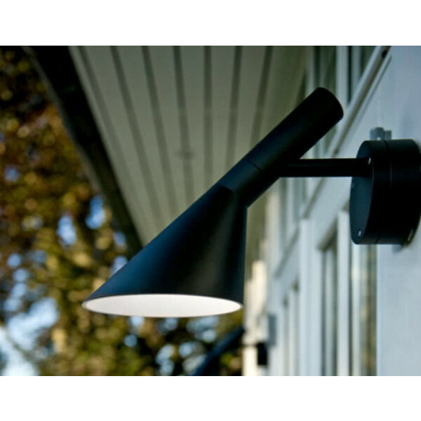 Louis Poulsen AJ seinävalaisin LED ulkokäyttöön image