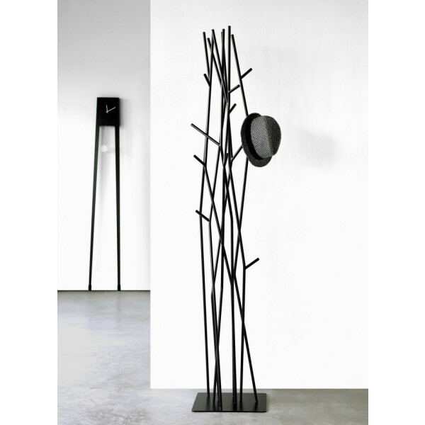 Artek LATVA naulakko musta kuva