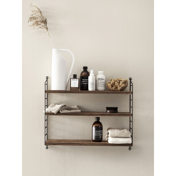 String Pocket hylly pähkinä musta kuva