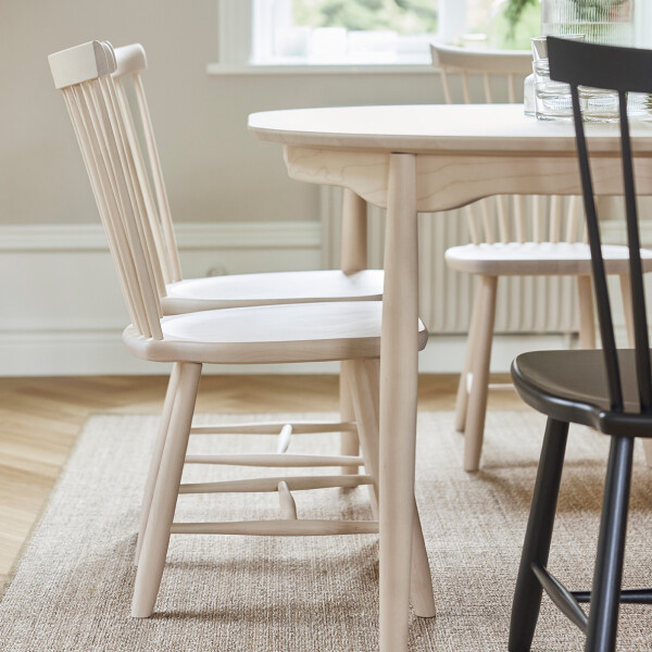 Stolab Lilla Aland chair and Carl divisible table 4 image