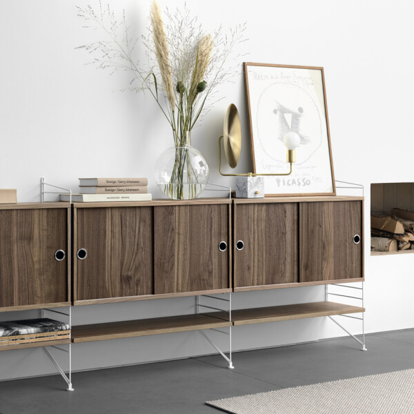 string system livingroom walnut white sideboard kuva