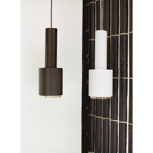 Artek A110 riippuvalaisin valkoinen/messinki image