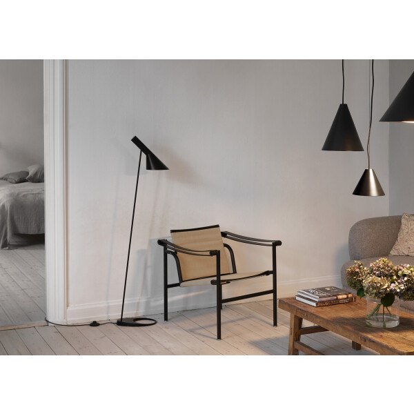 louis poulsen AJ Floor Black, Keglen pendant kuva