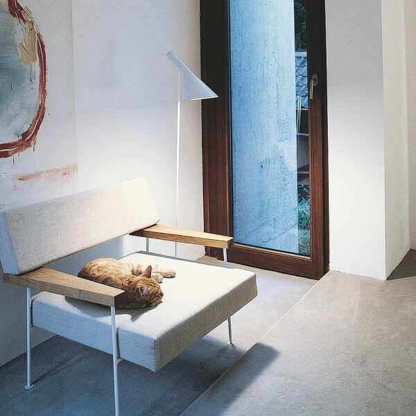 louis poulsen AJ Floor White kuva