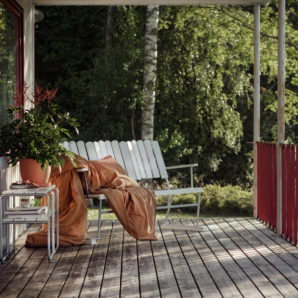 Grythyttan Stålmöbler sivupöytä L45 valkoinen/kuumasinkitty image