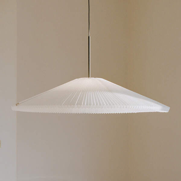 1080x1920 New Works Lifestyle 22210 Nebra Pendant Lamp Large 4 kuva