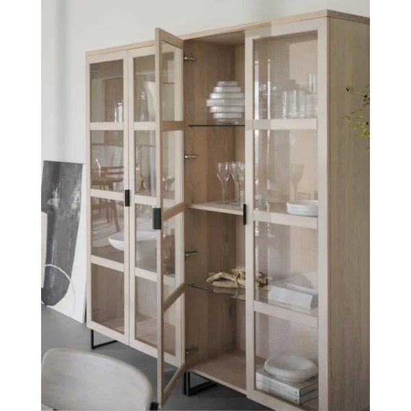 118773 b mb Everett 01 image