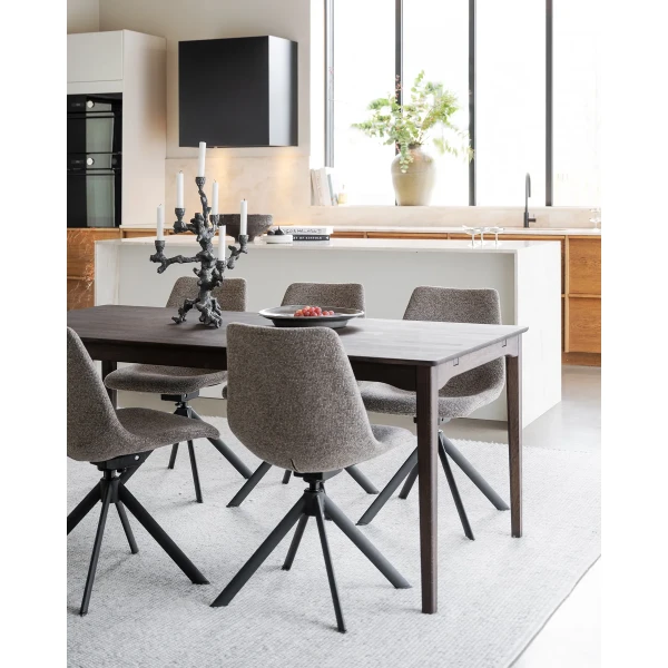 123126 123194 b mb Markham dining table brown Dunmore chair dark beige kuva