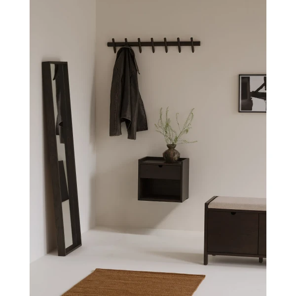 134202 134207 134212 134222 123261 b mb Hillmond mirror Hook rail Bedside table Bench Moorfileds carpet saffron 01 kuva