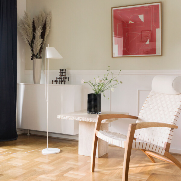 louis poulsen Yuh Floor white interior kuva