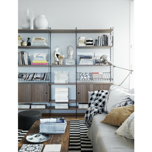 String SYSTEM ritilälehtihylly 78x30 musta kuva