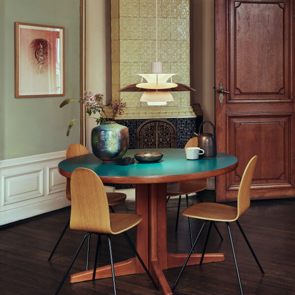 PH 5 metal Poul Henningsen Louis Poulsen kuva