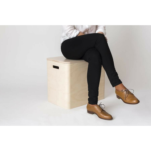 Niimaar ECOSMOL kierrätyskaluste musta kuva