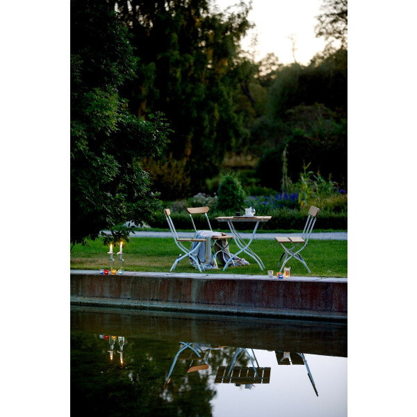 Grythyttan Stålmöbler BRYGGERI pöytä 110 öljytty tammi/kuumasinkitty image