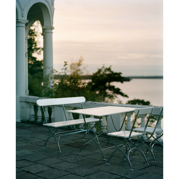 Grythyttan Stålmöbler BRYGGERI pöytä 110 valkoinen/kuumasinkitty image