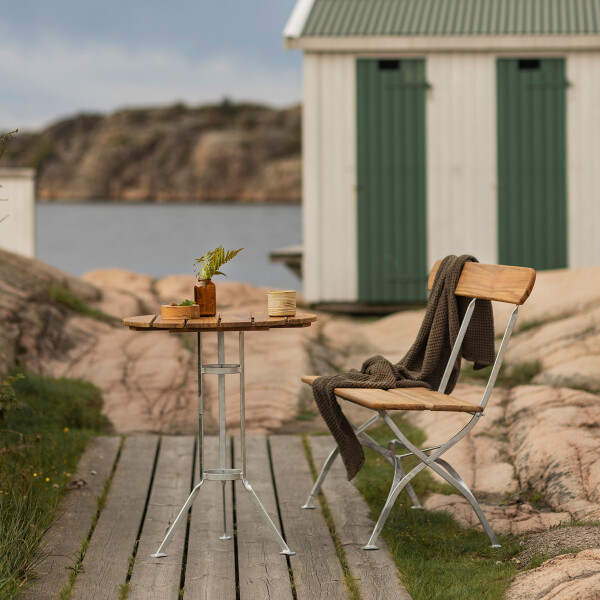 Grythyttan Bryggeri soffa trefot teak v2 image