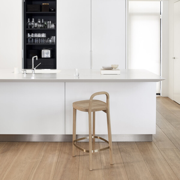 Woodnotes Siro bar stool oak image