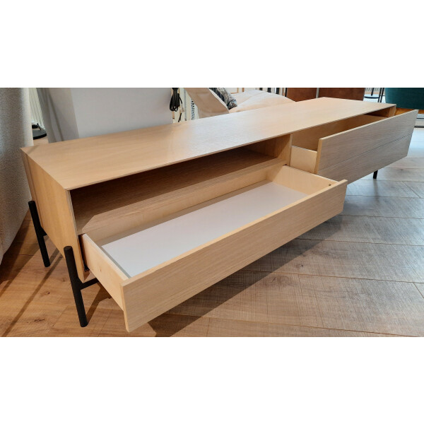 Torkelson ALE TV-taso 184cm valkoöljytty tammi image