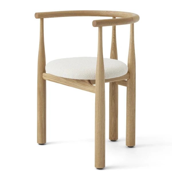 2022 06 07 NewWorks Packs Bukowski Oak Front Angle kuva