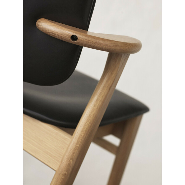 Artek DOMUS tuoli tammi/musta nahka image