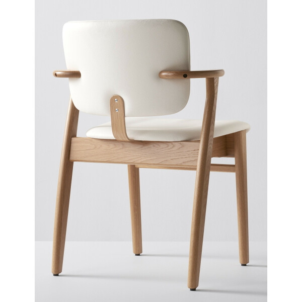 Artek DOMUS tuoli tammi/valkoinen nahka image