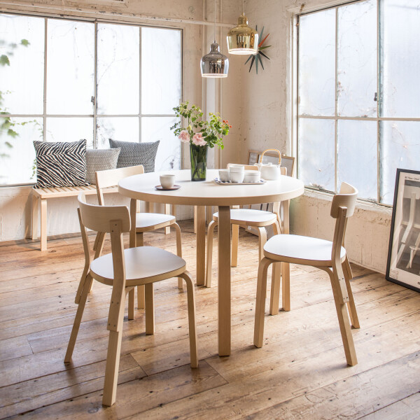 Aalto Table 90A, Chair 69, Pendant Light A330s Golden Bell image