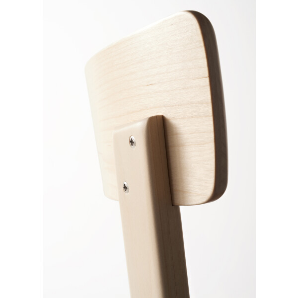 Chair 69 clear lacquer birch detail kuva