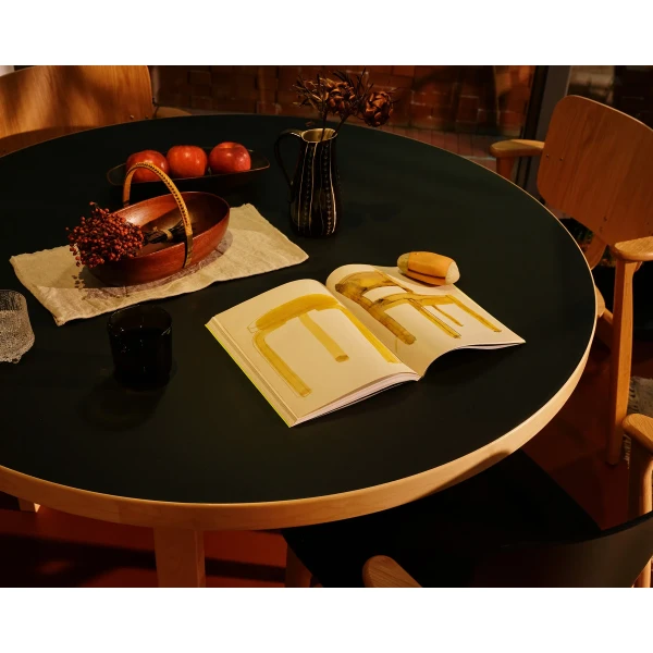 Domus Chair Aalto Table Round 91 kuva