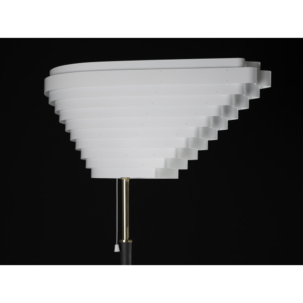Artek Floor Light A805 Angel Wing brass tube detail kuva