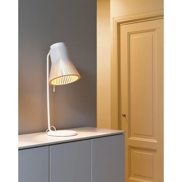 Secto Design Petite 4620 hall1b image