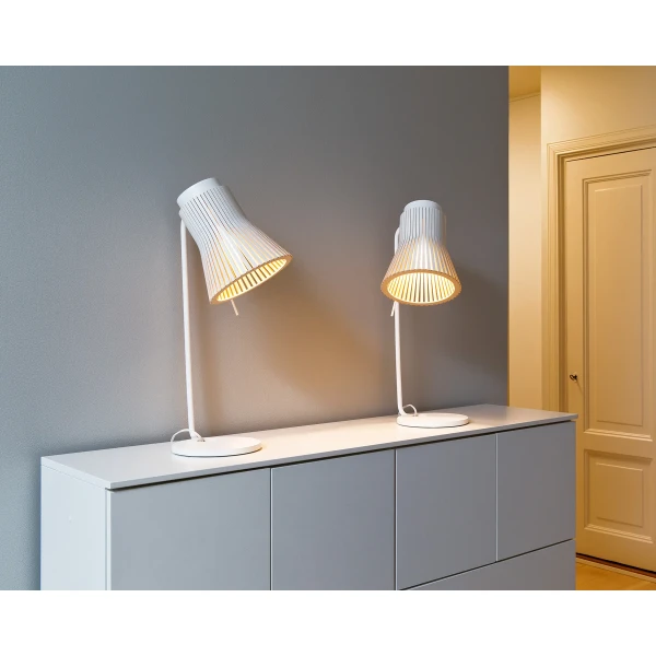 Secto Design Petite 4620 hall2 image