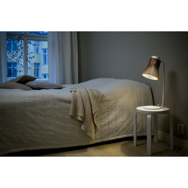 Secto Design PETITE 4620 pöytävalaisin pähkinä kuva