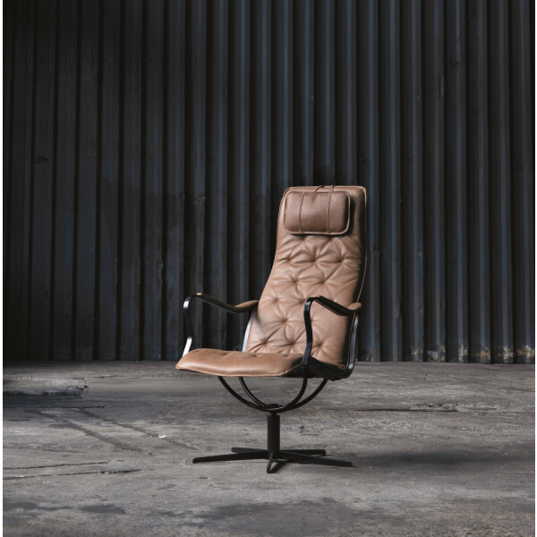 Bröderna Anderssons CHIC nojatuoli + rahi nahka vintage cognac kuva