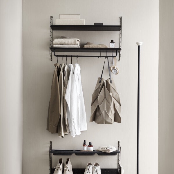 inspiration string system eteinen musta metallitanko kuva