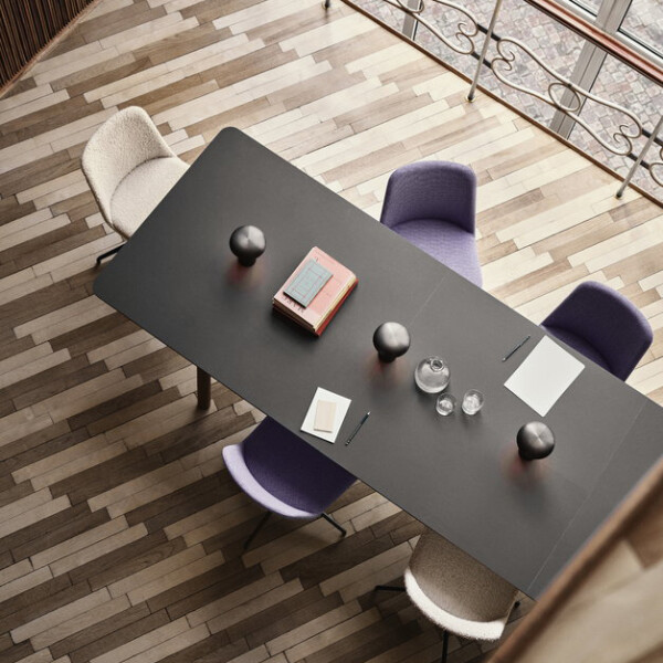 &Tradition Patch extendable table HW2 walnut 06 kuva