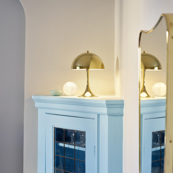 Panthella Mini pöytävalaisin messinki Louis Poulsen 03 image