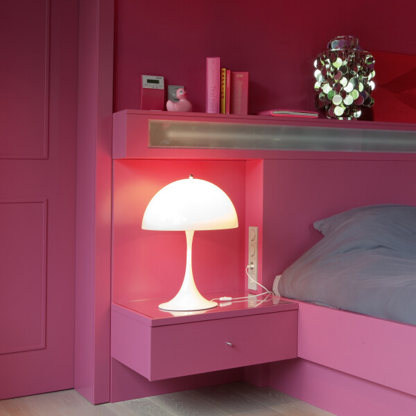 Panthella pöytävalaisin louis poulsen 04 kuva