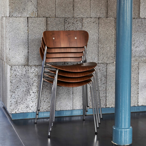 &Tradition Pavilion AV1 pinottava tuoli pähkinä image