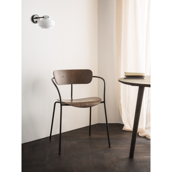 &Tradition Pavilion AV2 tuoli pähkinä 05 image