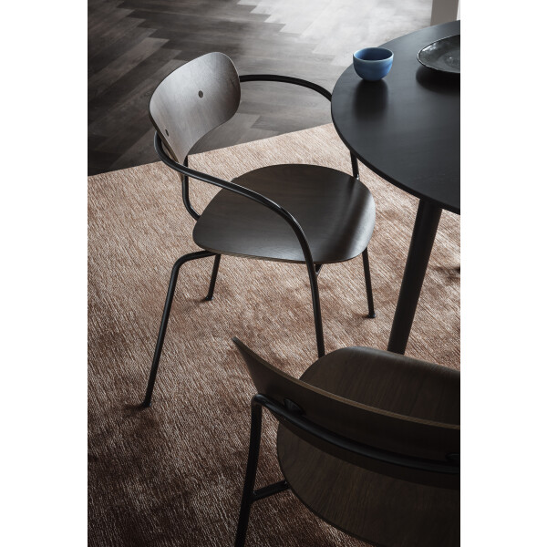 &Tradition Pavilion AV1 AV2 tuoli musta kuva