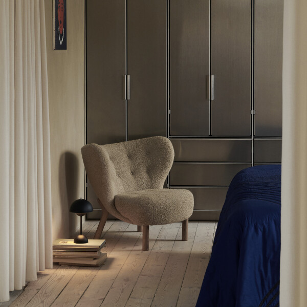 Flowerpot VP9 matt black Little Petra VB1 image