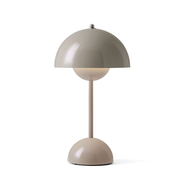 &Tradition Flowerpot VP9 portable pöytävalaisin grey beige kuva