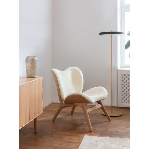 Umage A Conversation Piece nojatuoli Oak Teddy White lifestyle image