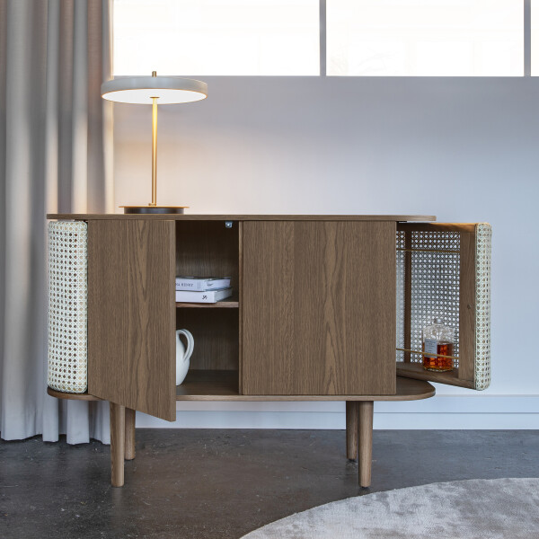 UMAGE Treasures senkki 2 door dark oak venetian cane tumma tammi rottinki 3 kuva