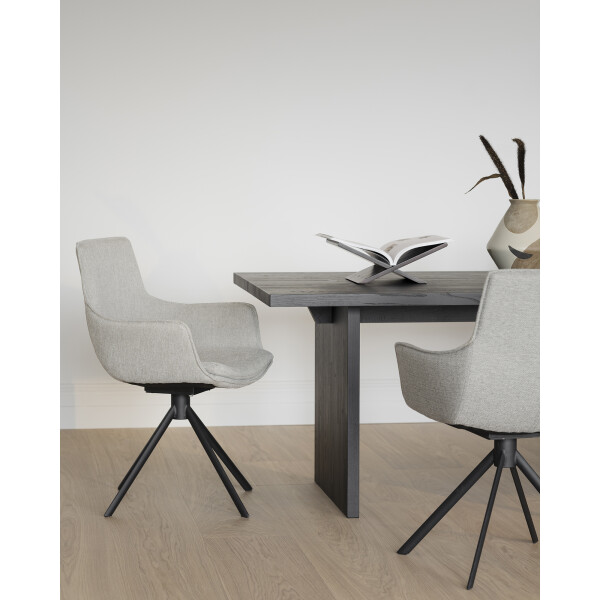 Emmett table black Lowell chair kuva