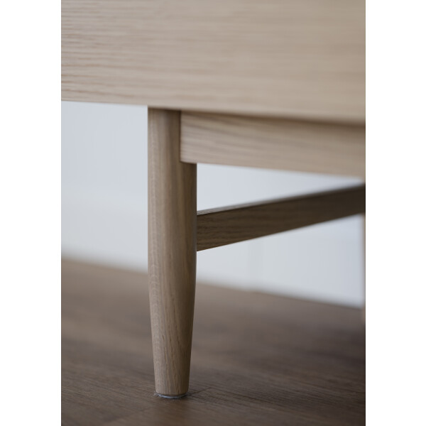 Rowico Moresby TV-bänk detalj kuva