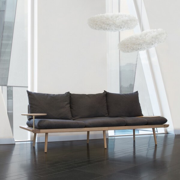 UMAGE Lounge Around 3 seater oak shadow interior kuva